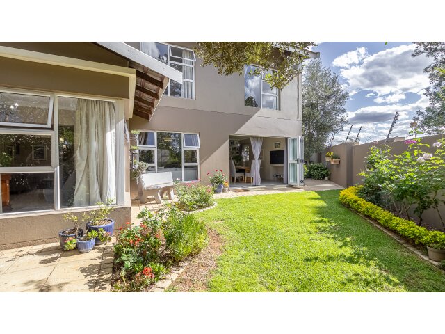 <!--[if BLOCK]><![endif]--> 3 Clubhouse Bend  William Nicol, Beverley,  Sandton <!--[if ENDBLOCK]><![endif]-->